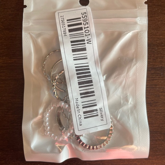 4/$12 9pc Silver Butterfly Pearl Stackable Rings - Picture 8 of 9